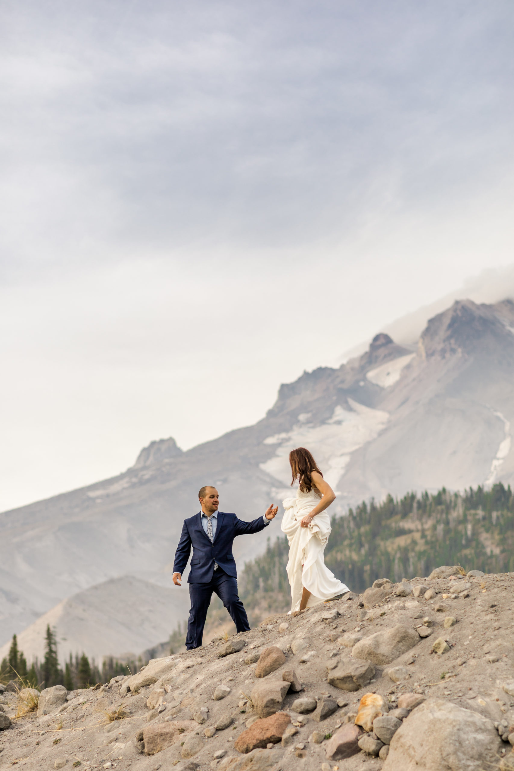 things you should know before dress shopping, oregon wedding photographer, oregon elopement photographer, pnw elopement photographer, dress shopping, wedding advice, wedding tips, dress shopping tips, brogan marie photography